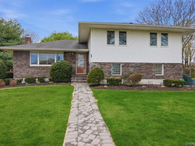 House for sale in Huntington, New York