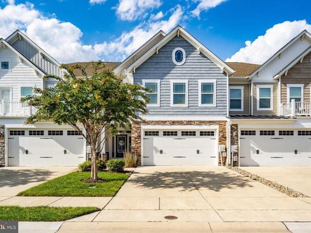 Townhouse for sale in Delaware