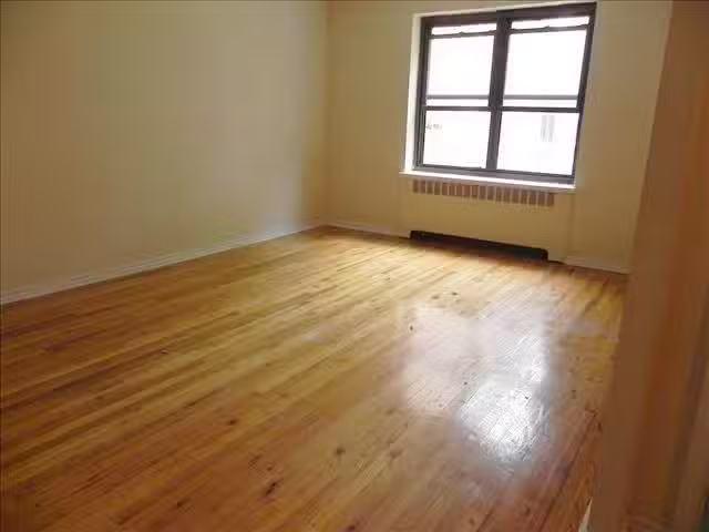 Condo for rent in Hicksville