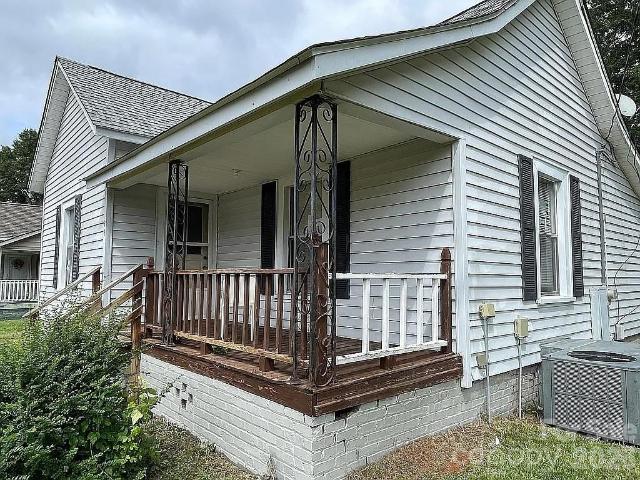 House for sale in Mooresville, Iredell County