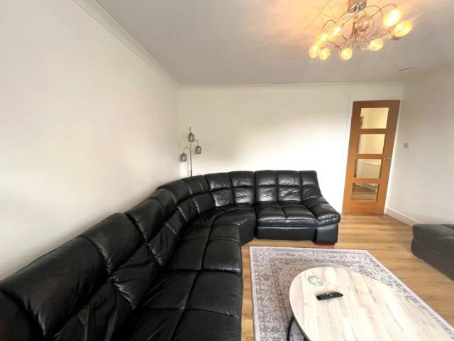 Apartment for rent in Woodside, Ballindoch