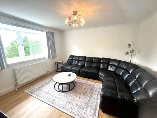 Apartment for rent in Woodside, Ballindoch