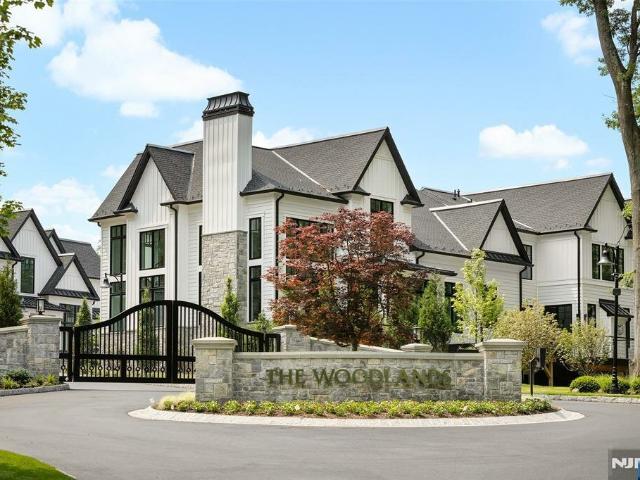 Townhouse for sale in Demarest
