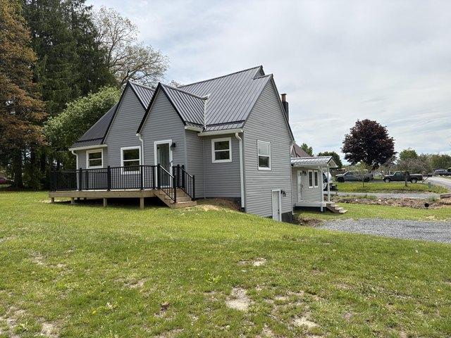 House for sale in Craigsville, West Virginia