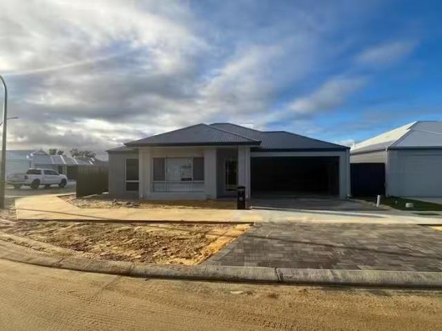 House for rent in Coodanup
