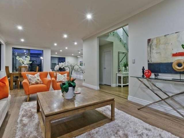 Apartment for rent in Orewa