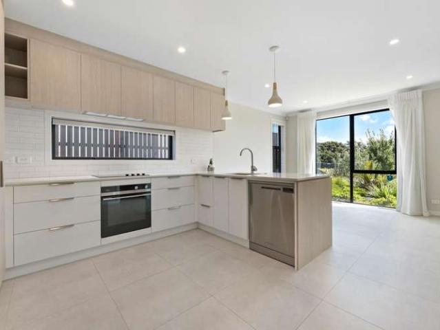 House for sale in Paremoremo