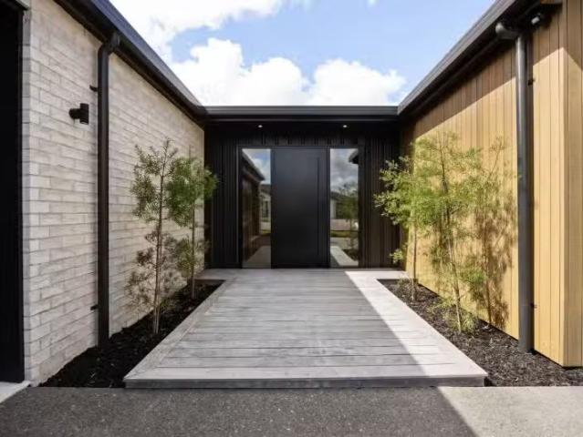 House for sale in Hamilton City, Hamilton