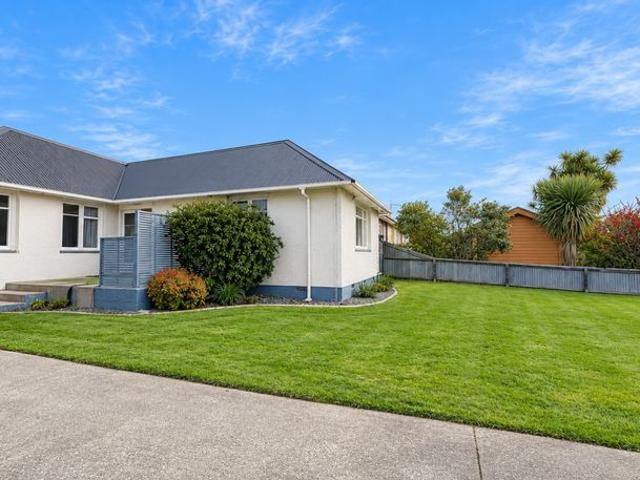 House for rent in Chaslands, Canterbury
