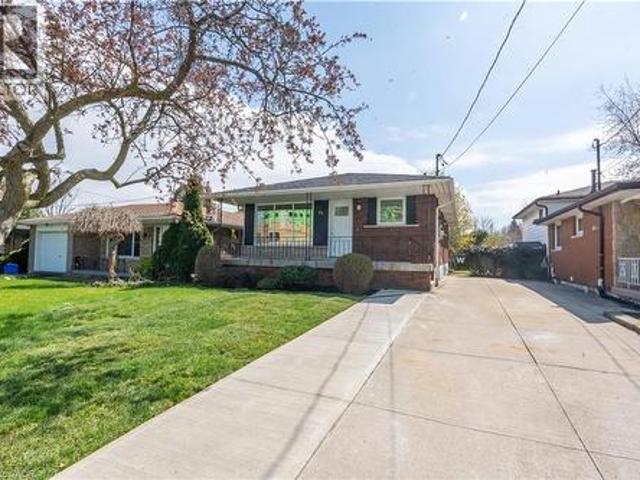 House for sale in Ancaster, Ontario