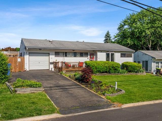 House for sale in Sayreville, New Jersey