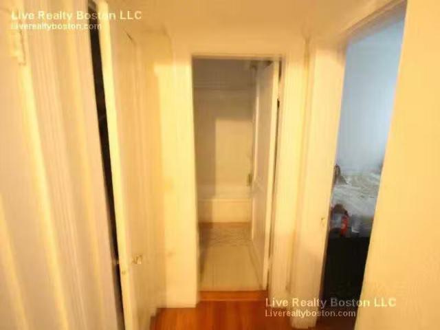 Condo for rent in Brighton