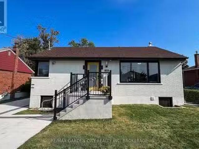 House for sale in Ancaster, Ontario