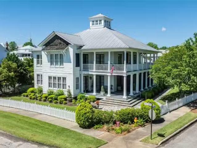 House for sale in Montgomery