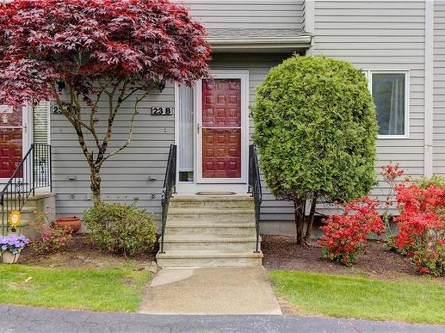 Townhouse for sale in Smithfield, Rhode Island