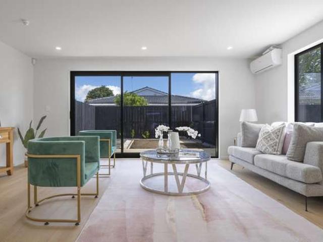 House for sale in Papakura