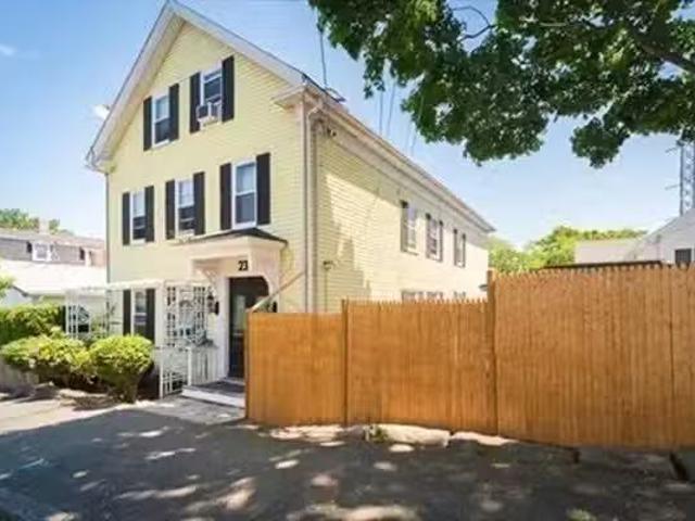 Apartment for rent in Beverly