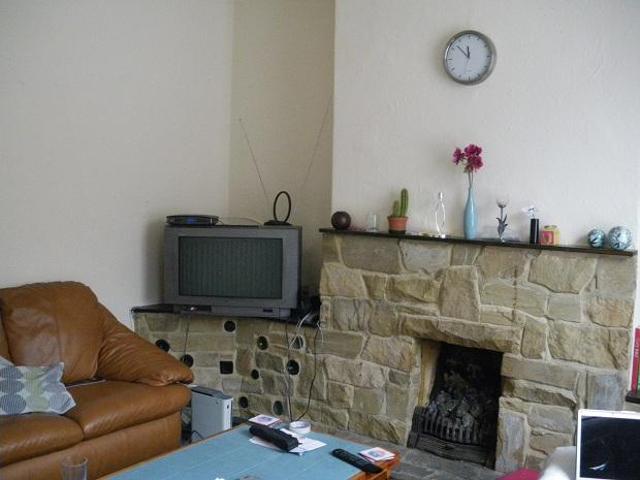 House for rent in Hyde Park, West Yorkshire
