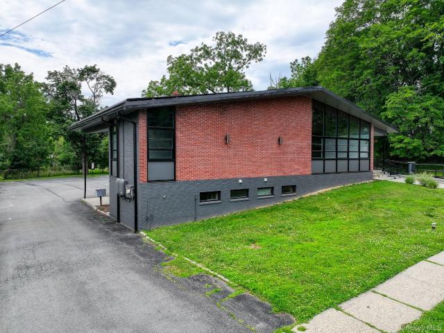 Property for rent in Bellvale, New York