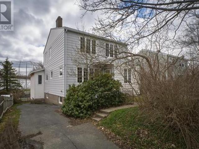 House for sale in Foxtrap, Newfoundland And Labrador