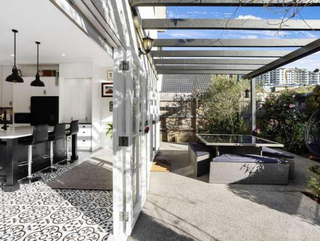 House for sale in Otakou