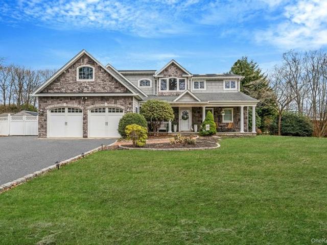 House for sale in Centereach, New York