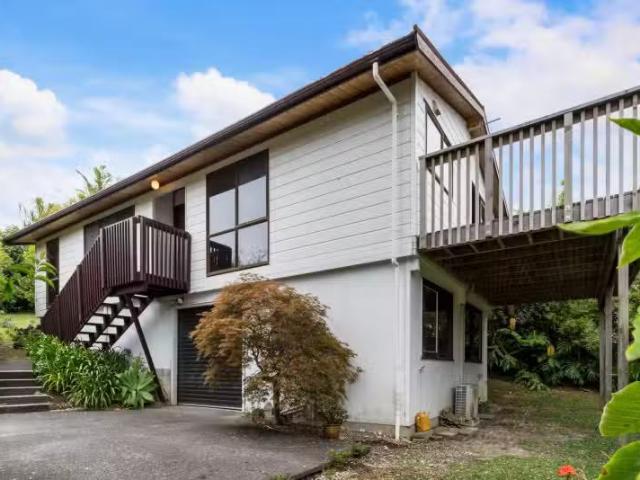 House for sale in Wairau Valley