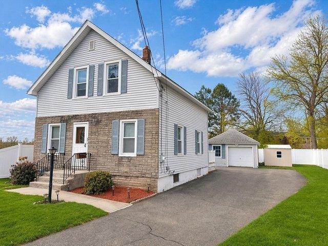 House for sale in Hampden, Massachusetts