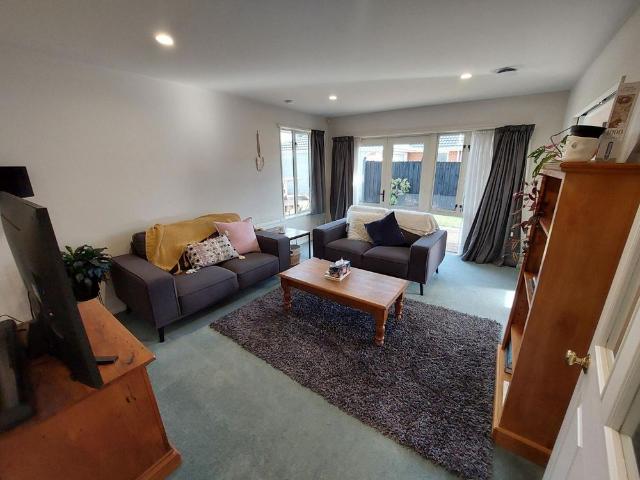 House for rent in Chaslands, Canterbury