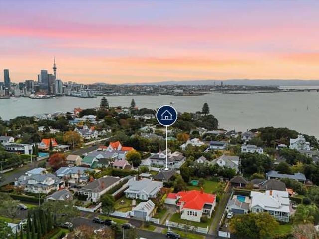 Apartment for sale in Devonport, Oroua County