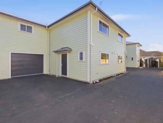 House for rent in Heathcote, Canterbury