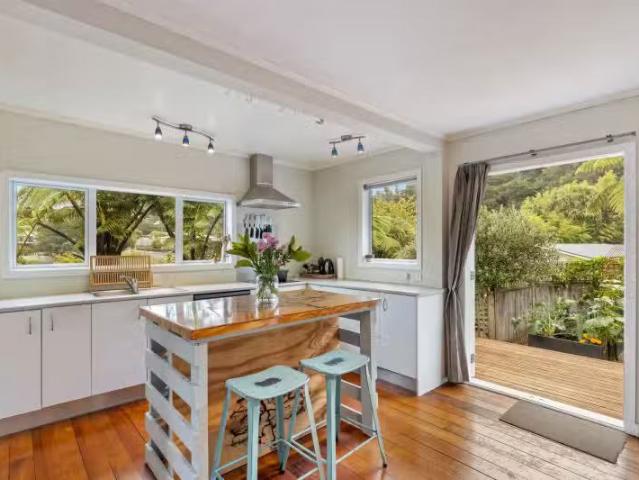 House for sale in Hillsborough, Taranaki