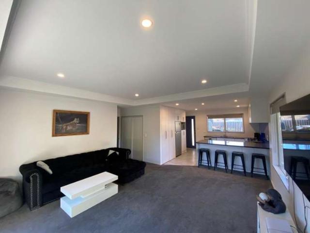 House for rent in Chaslands, Canterbury