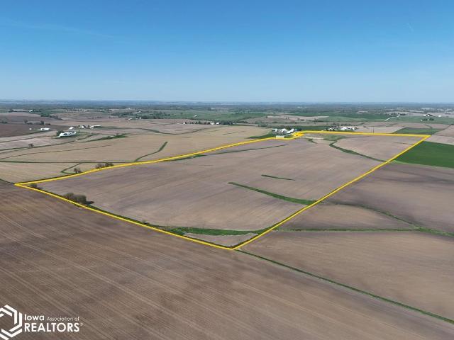 Farm for sale in Blairstown, Iowa