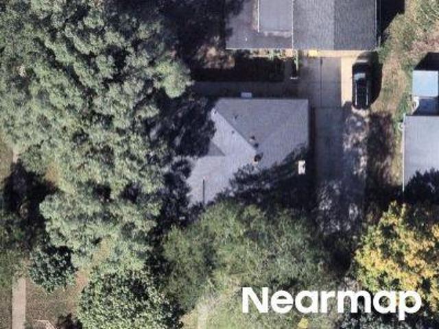 House for sale in Zion, Lake County