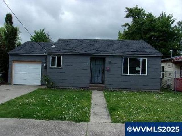 House for sale in Salem