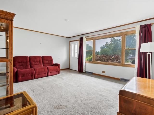 House for sale in Medinah, Illinois