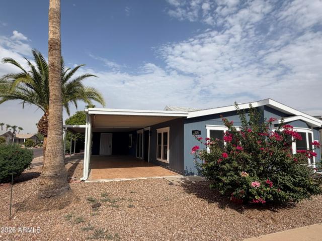 House for sale in Apache Junction, Arizona