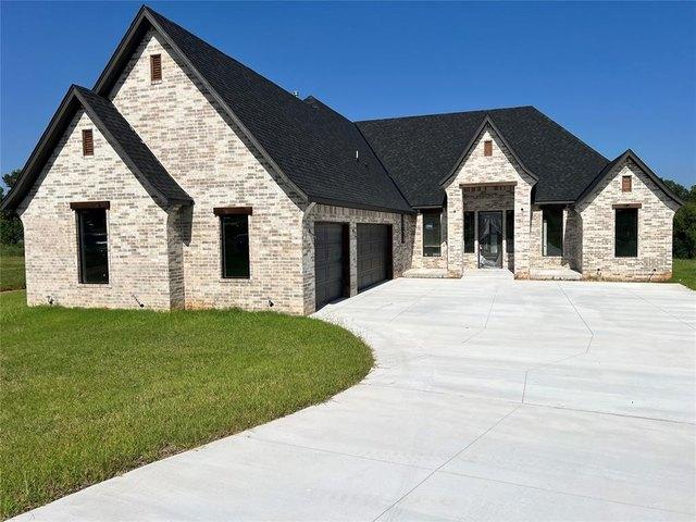 House for sale in Choctaw, Oklahoma