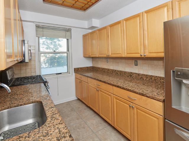 Property for sale in The Bronx, Arverne
