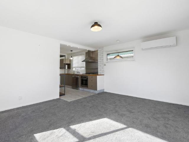 House for rent in Chaslands, Canterbury