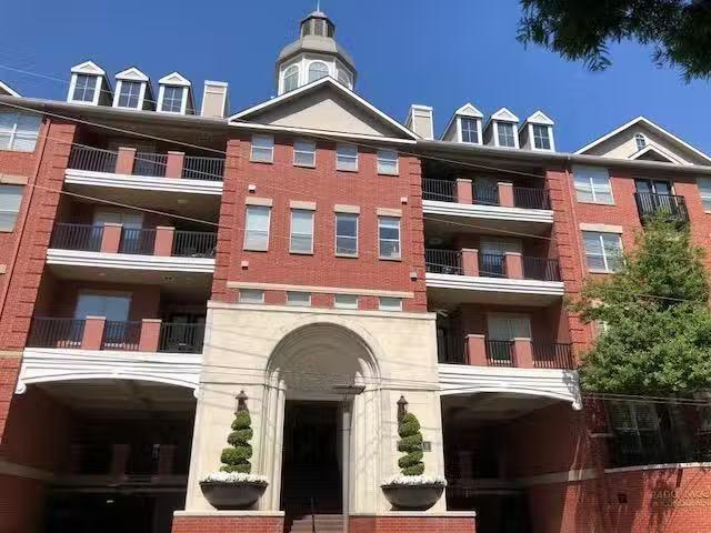 Condo for sale in Houston