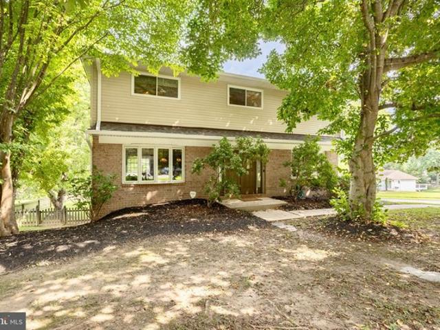 House for sale in Gibsonton, Maryland