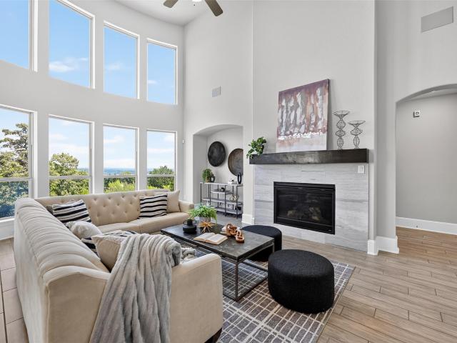 House for sale in Spicewood, Texas