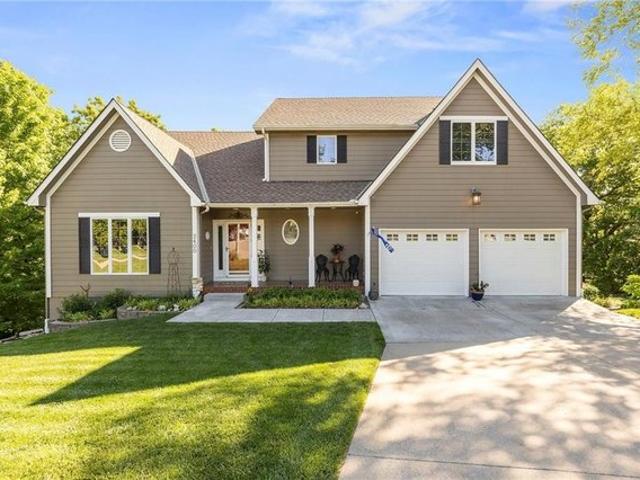 House for sale in Blue Springs, Missouri