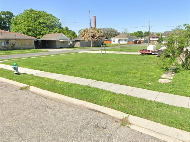 Land for sale in Chalmette, Louisiana