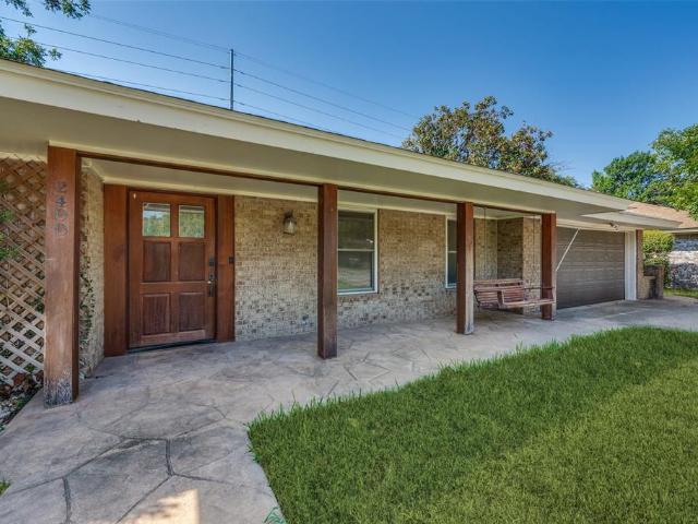 House for sale in Arlington, Texas