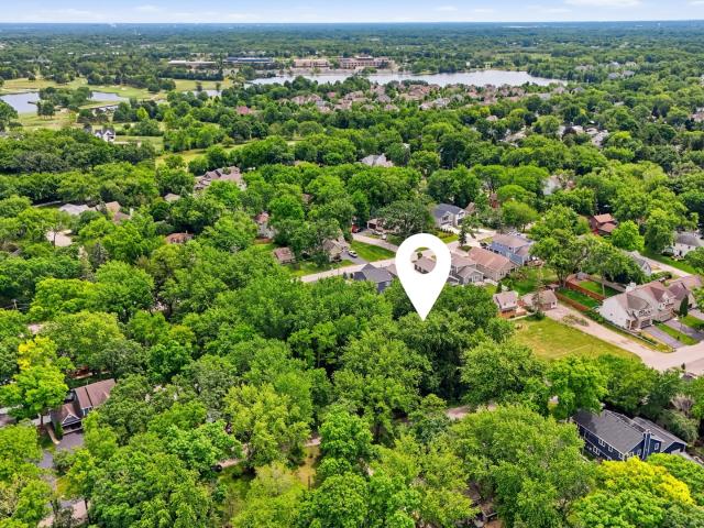 Land for sale in Lake Zurich, Illinois