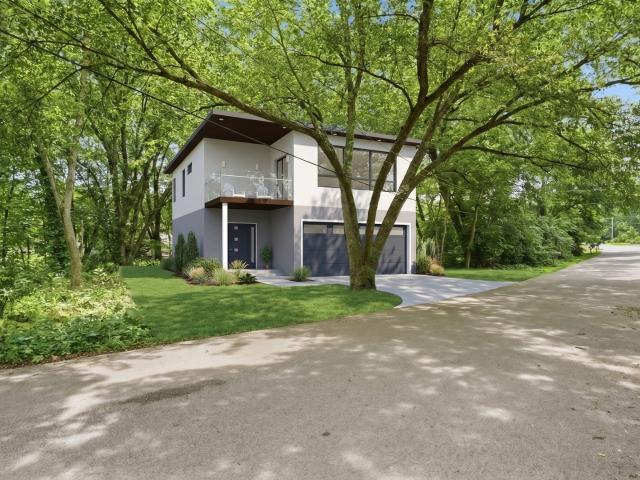 Land for sale in Lake Zurich, Illinois