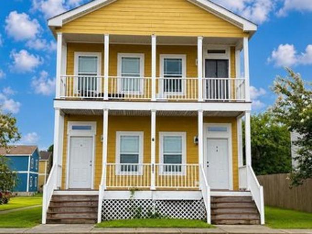 House for sale in Ocean Springs, Mississippi